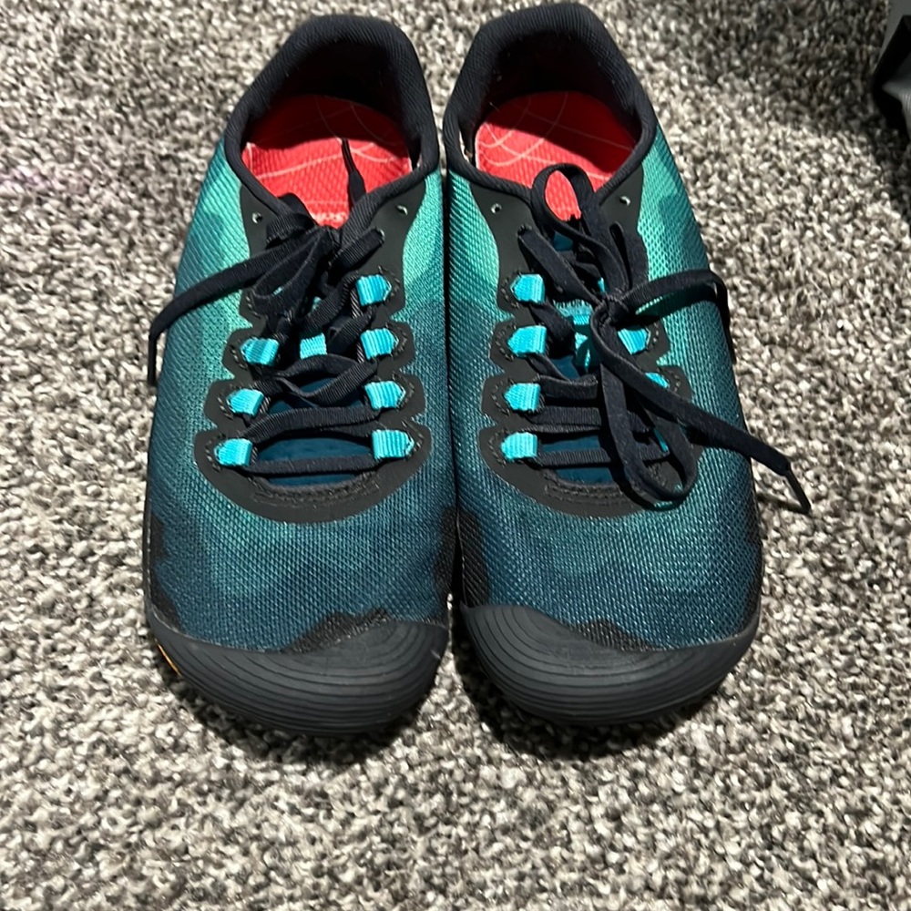 Running shoes